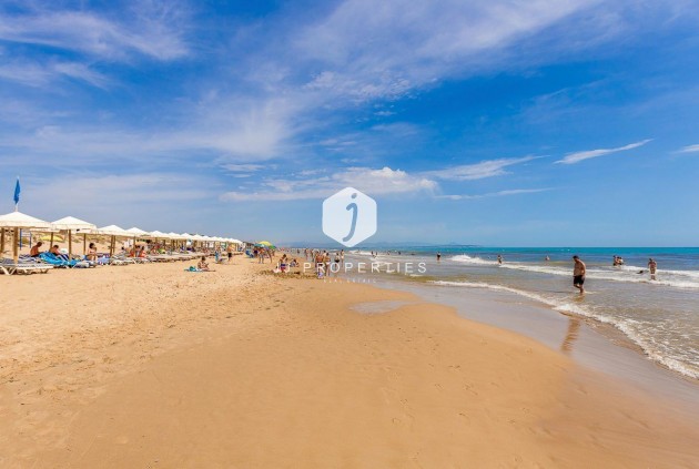 Aus zweiter Hand - Villa -
San Fulgencio - La Marina
