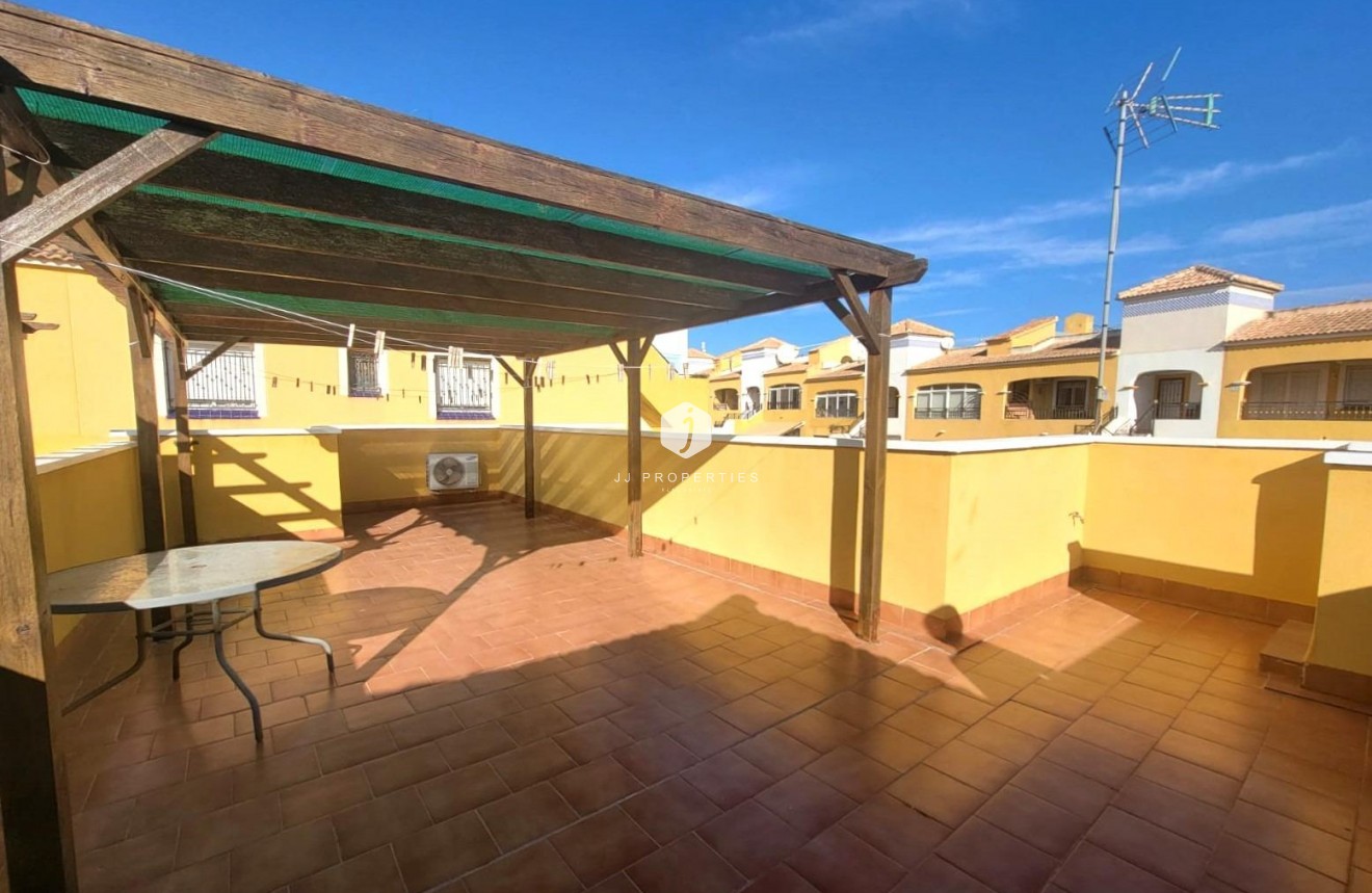 Z drugiej ręki - Szalet -
Los Montesinos - Los Montesinos - Urb. La Herrada