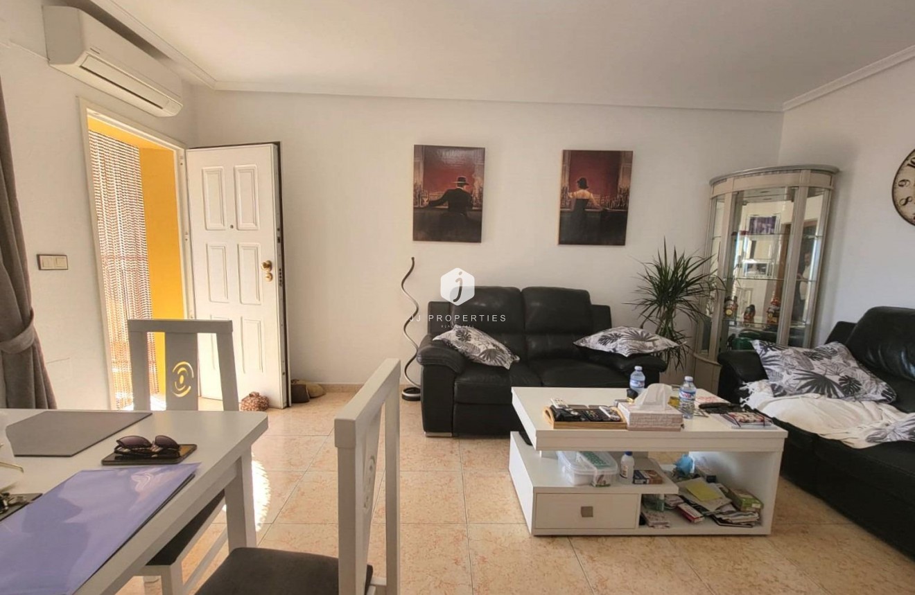Z drugiej ręki - Szalet -
Los Montesinos - Los Montesinos - Urb. La Herrada