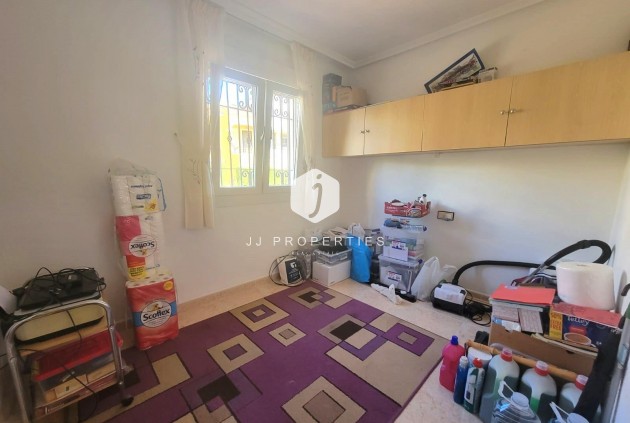 Z drugiej ręki - Szalet -
Los Montesinos - Los Montesinos - Urb. La Herrada