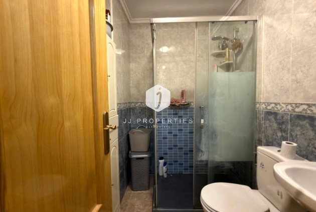 Z drugiej ręki - Mieszkanie w bloku -
Torrevieja - Curva Del Palangre