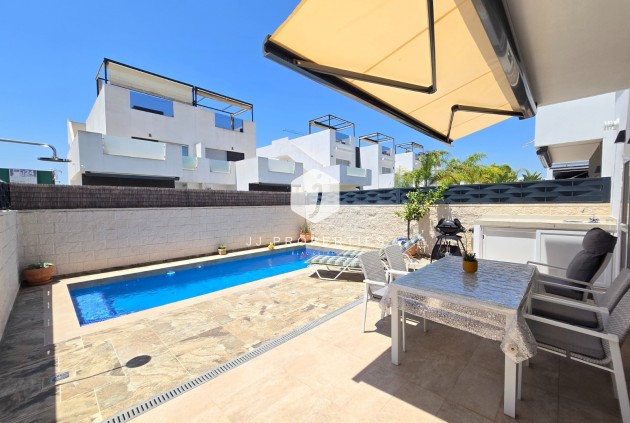 Aus zweiter Hand - Villa -
Ciudad Quesada - Costa Blanca