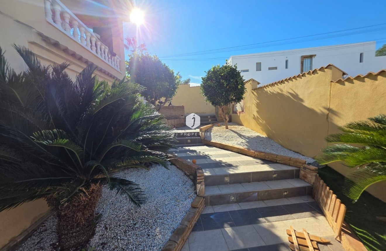 Segunda mano - Villa -
Orihuela Costa - Villamartín-las Filipinas
