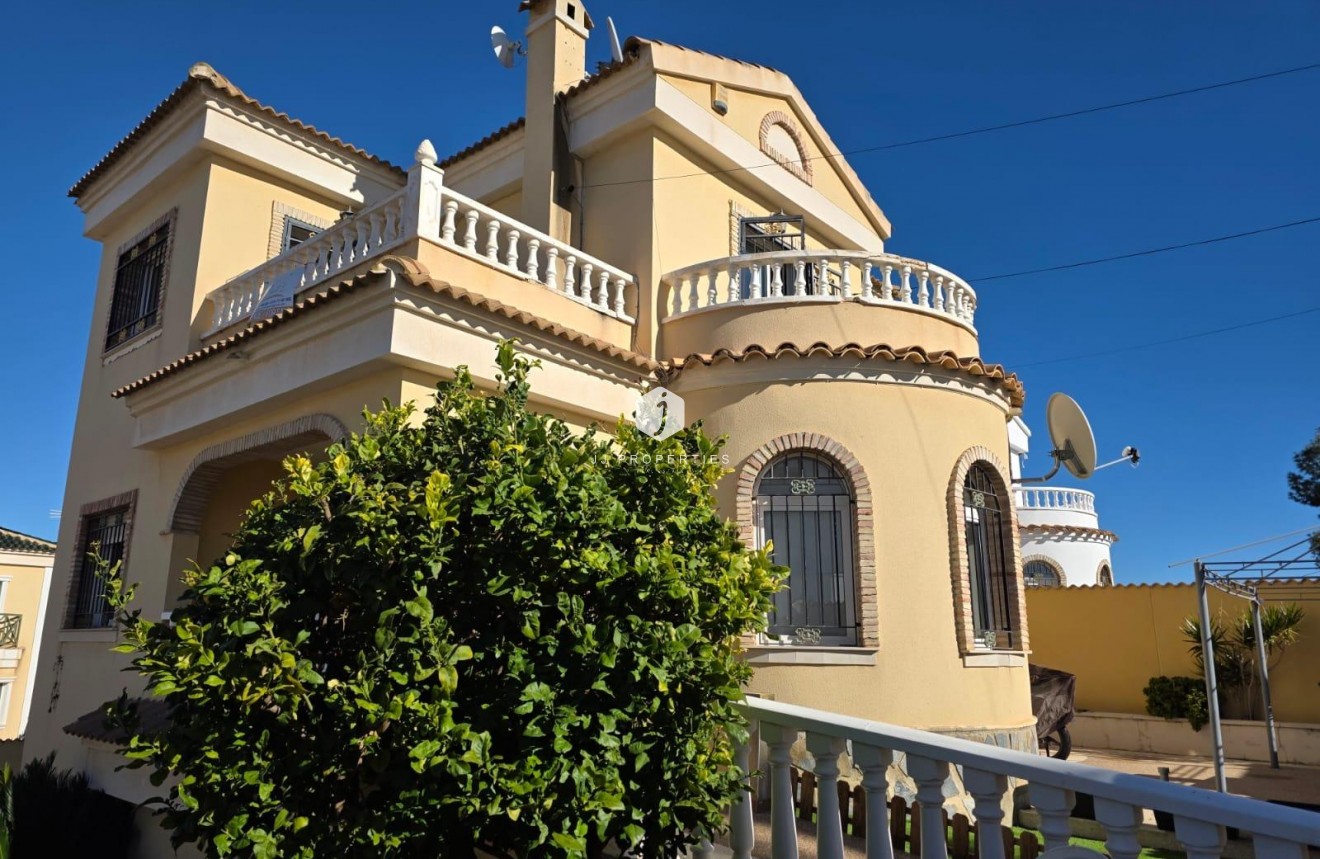 Segunda mano - Villa -
Orihuela Costa - Villamartín-las Filipinas