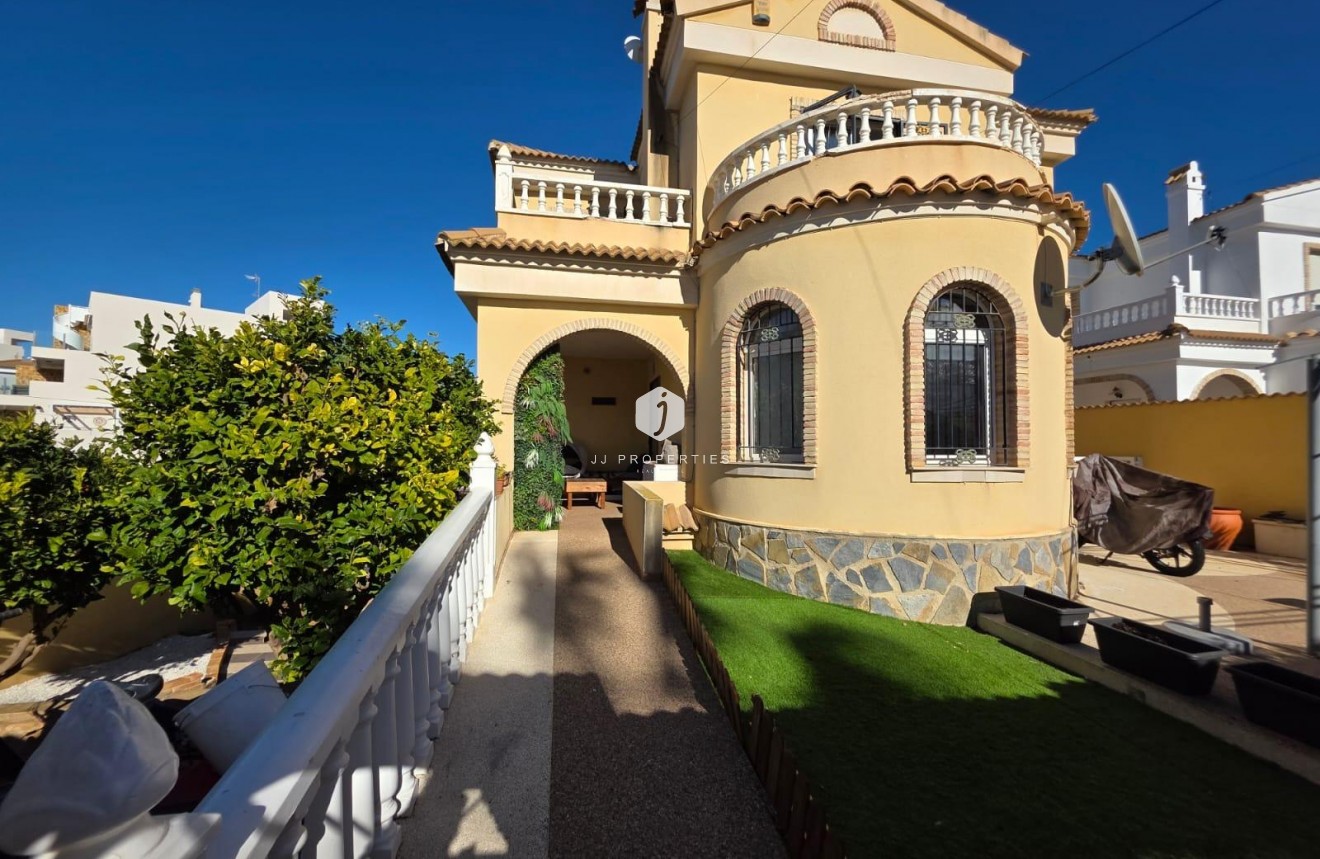 Segunda mano - Villa -
Orihuela Costa - Villamartín-las Filipinas