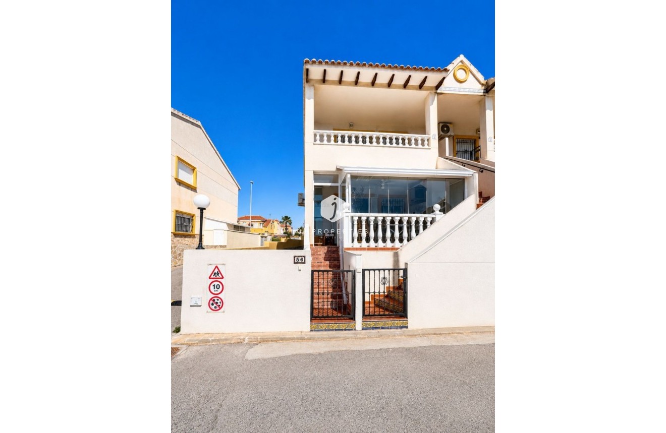 Z drugiej ręki - Mieszkanie w bloku -
Cabo Roig - Costa Blanca
