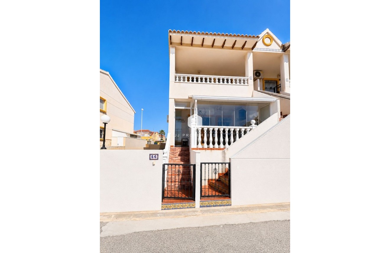 Z drugiej ręki - Mieszkanie w bloku -
Cabo Roig - Costa Blanca