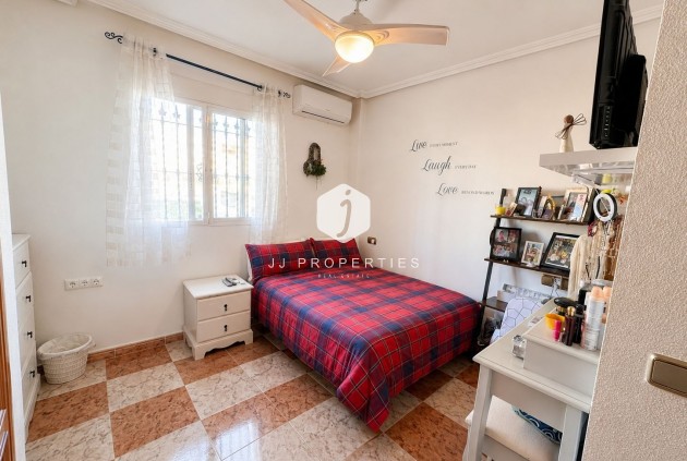 Z drugiej ręki - Mieszkanie w bloku -
Cabo Roig - Costa Blanca