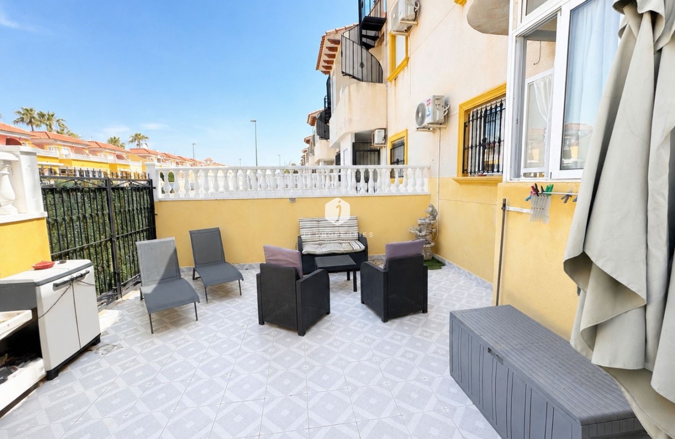 Z drugiej ręki - Mieszkanie w bloku -
Cabo Roig - Costa Blanca