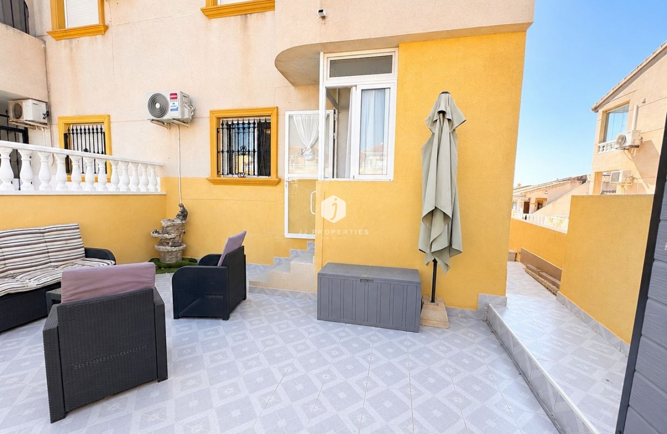 Z drugiej ręki - Mieszkanie w bloku -
Cabo Roig - Costa Blanca