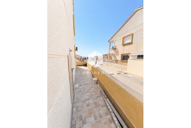 Z drugiej ręki - Mieszkanie w bloku -
Cabo Roig - Costa Blanca
