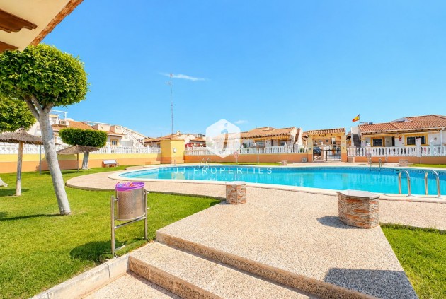 Z drugiej ręki - Mieszkanie w bloku -
Cabo Roig - Costa Blanca