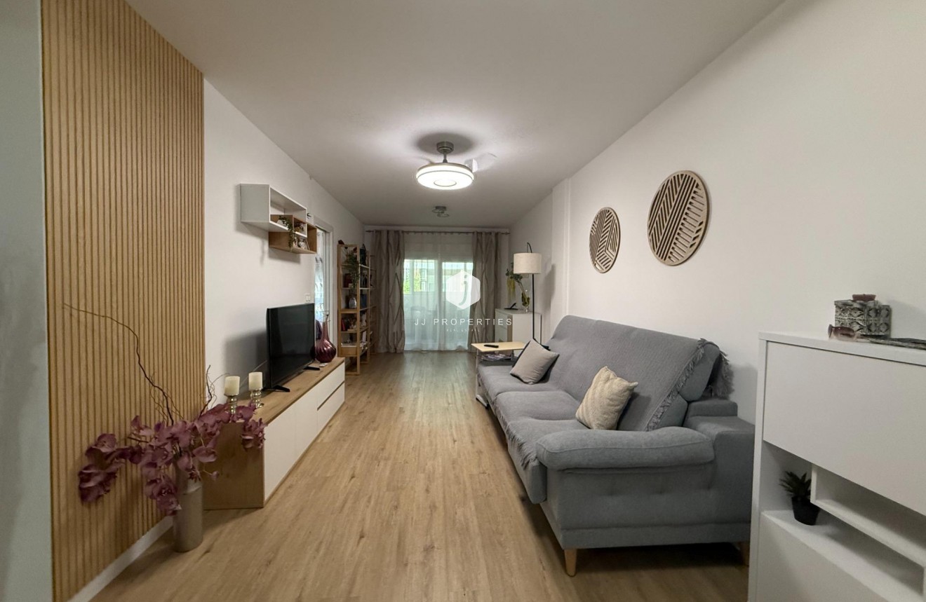 Aus zweiter Hand - Wohnung -
Torrevieja - Centro