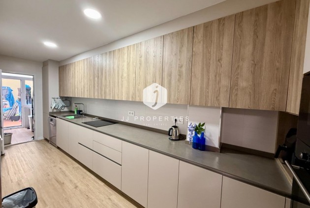 Aus zweiter Hand - Wohnung -
Torrevieja - Centro