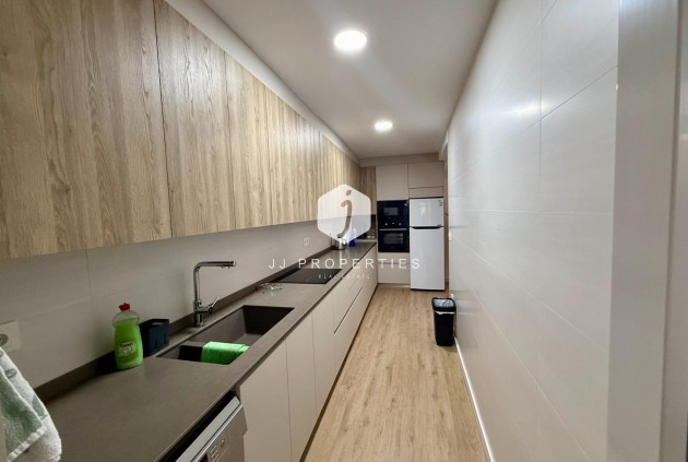 Aus zweiter Hand - Wohnung -
Torrevieja - Centro