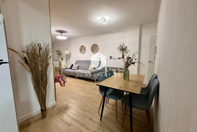 Aus zweiter Hand - Wohnung -
Torrevieja - Centro
