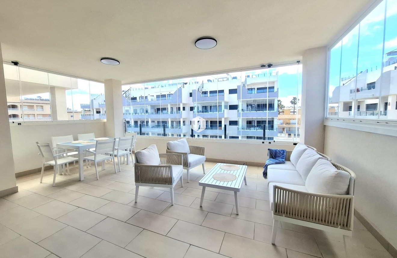 Tweedehands - Appartement / flat -
Orihuela Costa - Villamartín