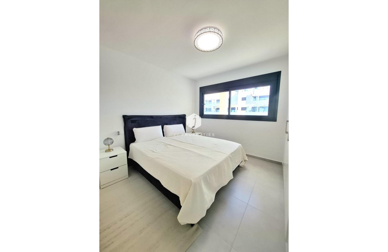 Tweedehands - Appartement / flat -
Orihuela Costa - Villamartín