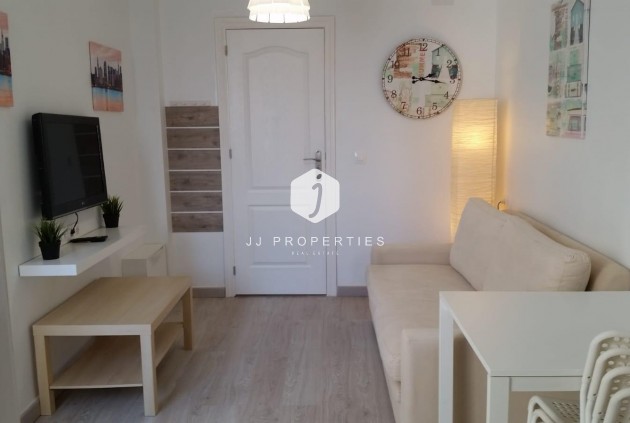 Z drugiej ręki - Mieszkanie w bloku -
Torrevieja - Playa del Cura