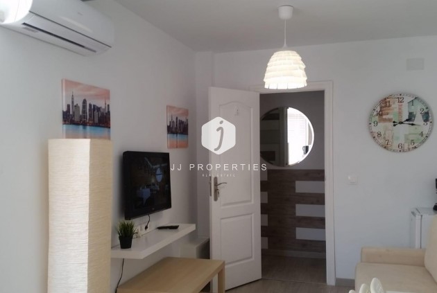 Z drugiej ręki - Mieszkanie w bloku -
Torrevieja - Playa del Cura