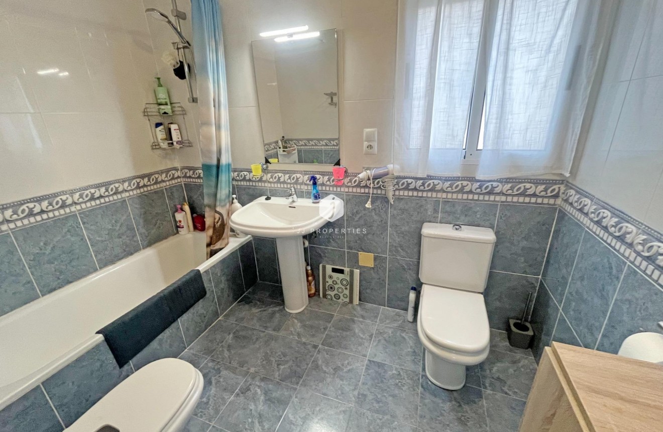 Tweedehands - duplex -
San Miguel de Salinas - Las Filipinas