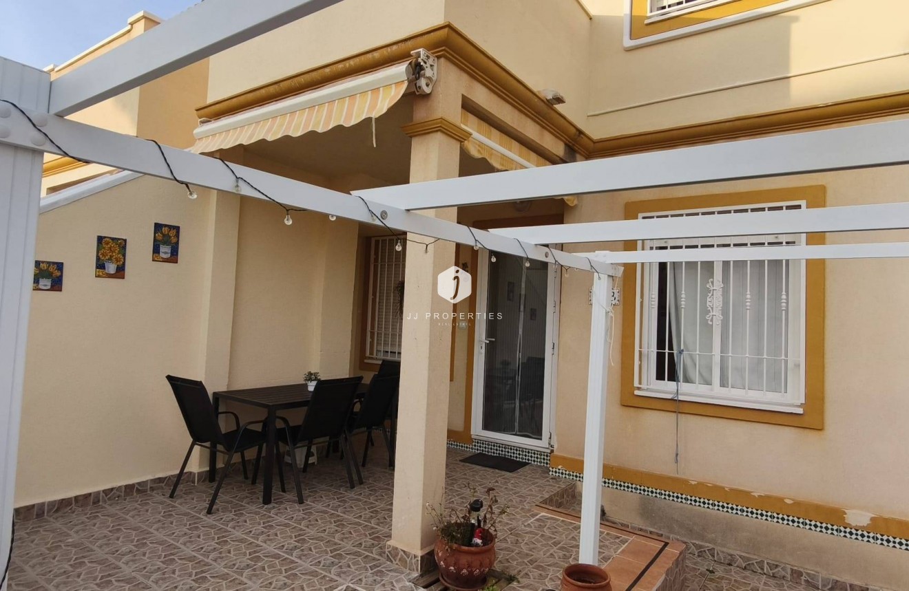 Tweedehands - Bungalow -
Orihuela Costa - Playa Flamenca