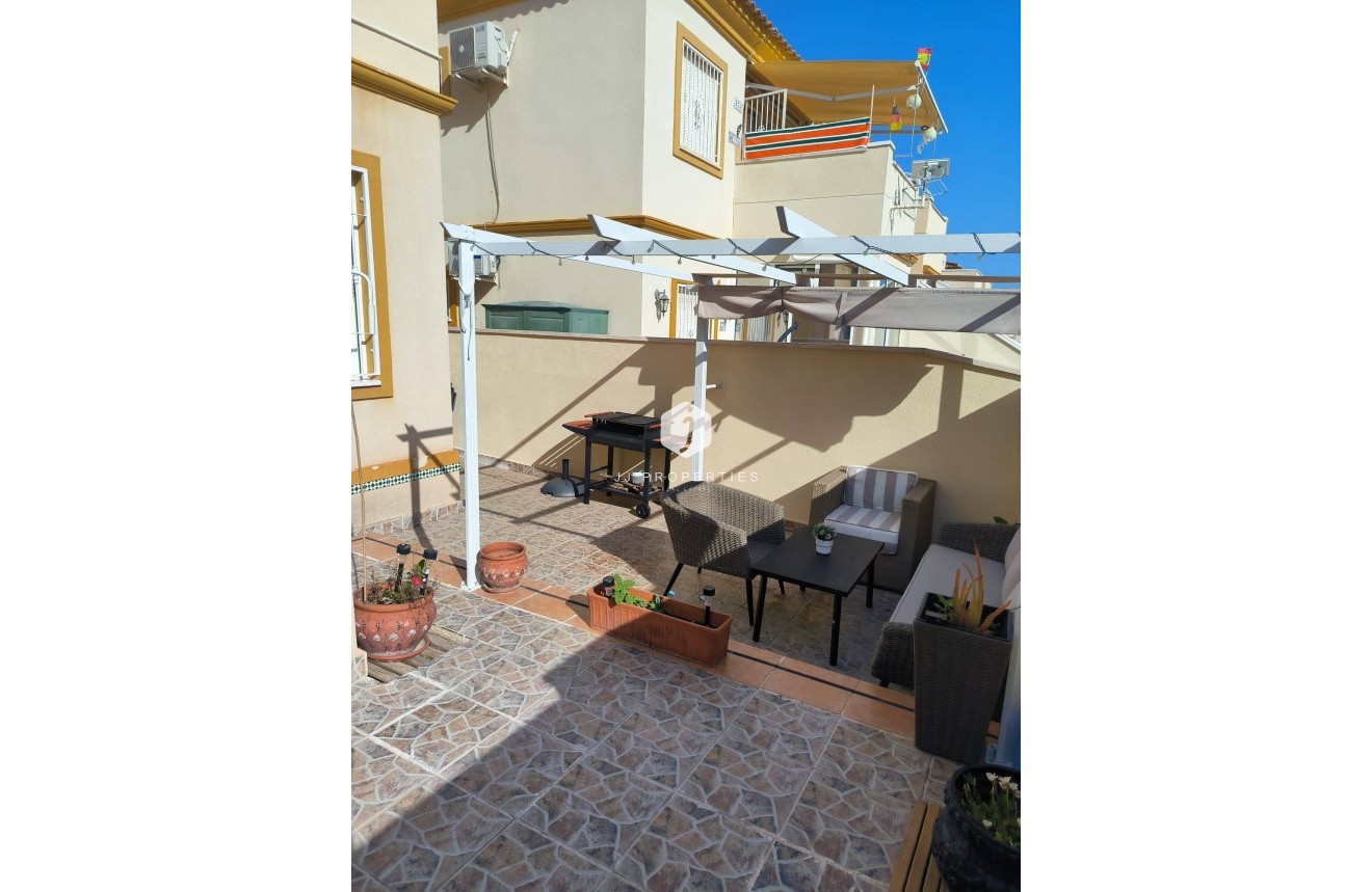 Tweedehands - Bungalow -
Orihuela Costa - Playa Flamenca