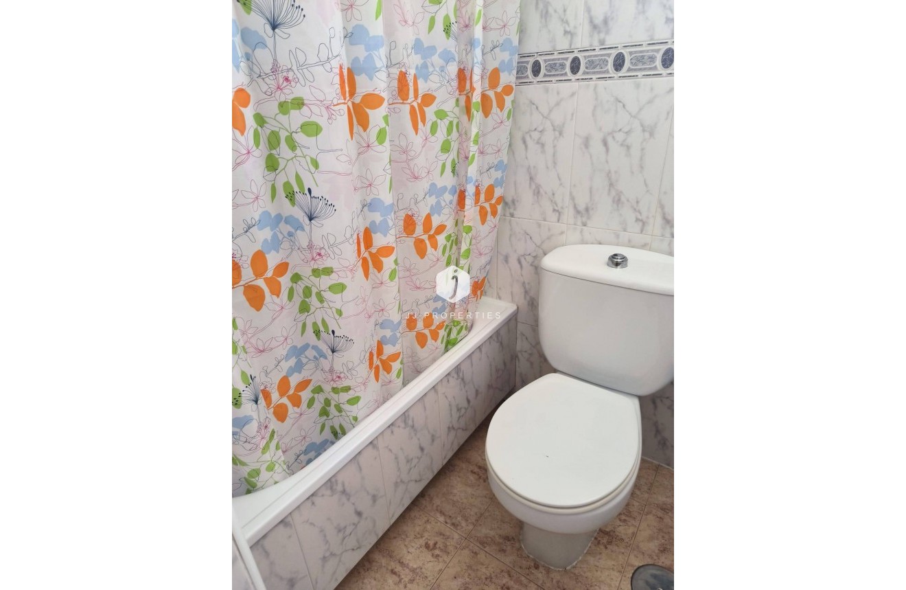 Tweedehands - Bungalow -
Orihuela Costa - Playa Flamenca