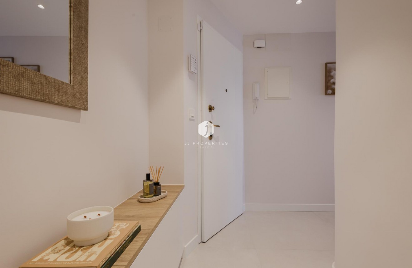 Tweedehands - Appartement / flat -
Torrevieja - Costa Blanca