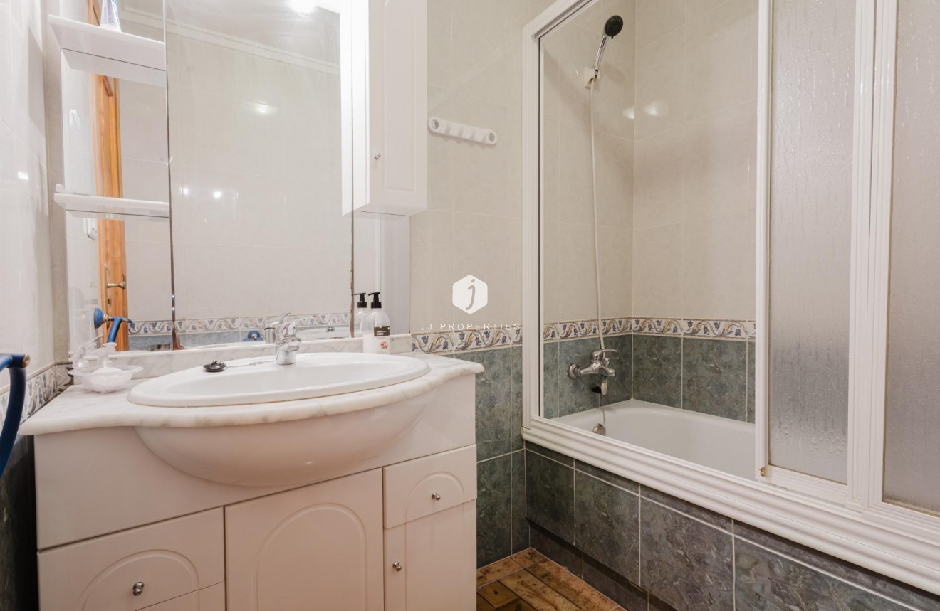 Tweedehands - Appartement / flat -
Torrevieja - Costa Blanca