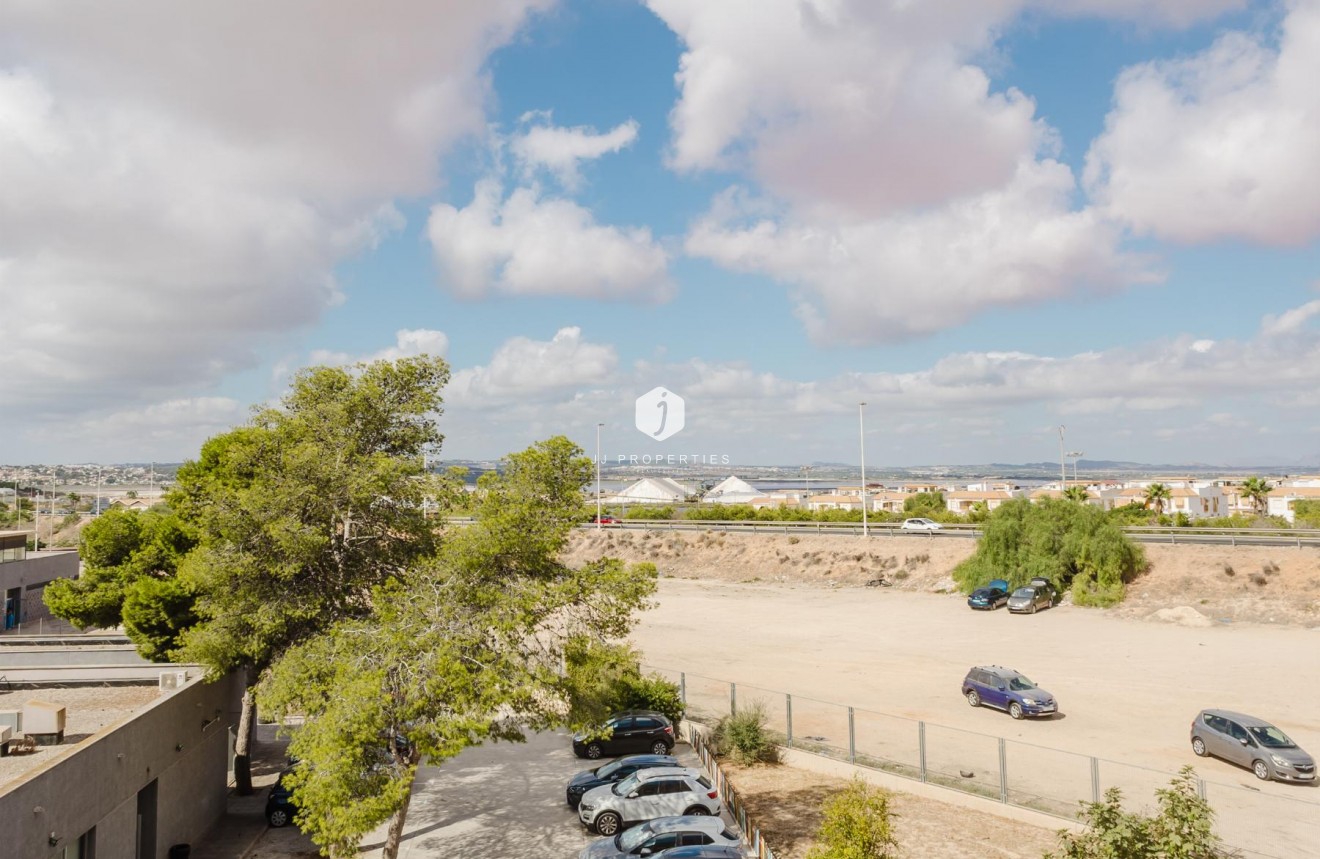 Tweedehands - Appartement / flat -
Torrevieja - Costa Blanca
