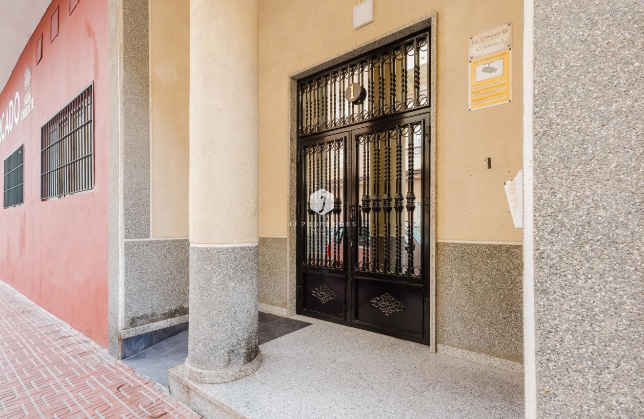 Tweedehands - Appartement / flat -
Torrevieja - Costa Blanca