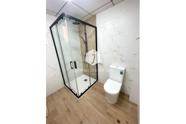 Tweedehands - Appartement / flat -
Torrevieja - Acequion