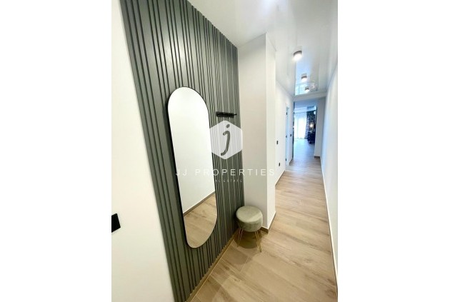 Tweedehands - Appartement / flat -
Torrevieja - Acequion