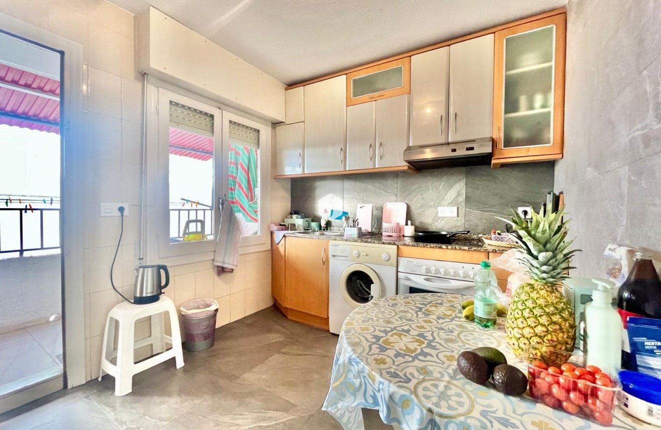Tweedehands - Appartement / flat -
Torrevieja - Playa de los Locos