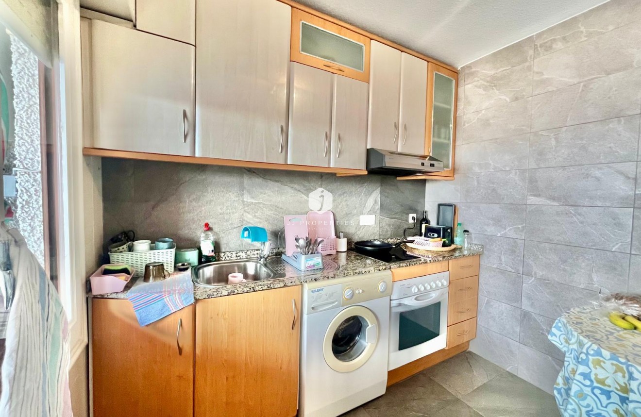 Tweedehands - Appartement / flat -
Torrevieja - Playa de los Locos