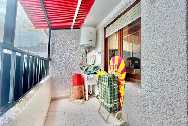 Tweedehands - Appartement / flat -
Torrevieja - Playa de los Locos