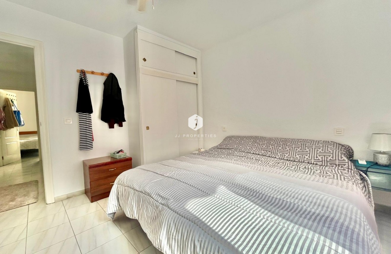 Tweedehands - Appartement / flat -
Torrevieja - Playa de los Locos