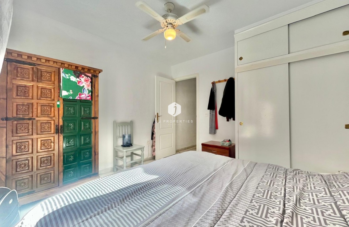 Tweedehands - Appartement / flat -
Torrevieja - Playa de los Locos