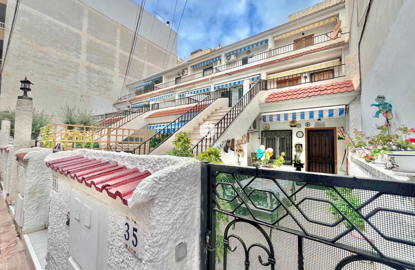 Tweedehands - Appartement / flat -
Torrevieja - Playa de los Locos