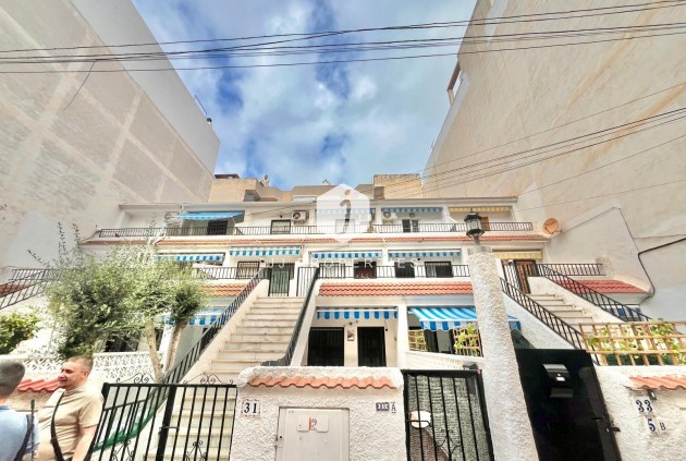 Tweedehands - Appartement / flat -
Torrevieja - Playa de los Locos
