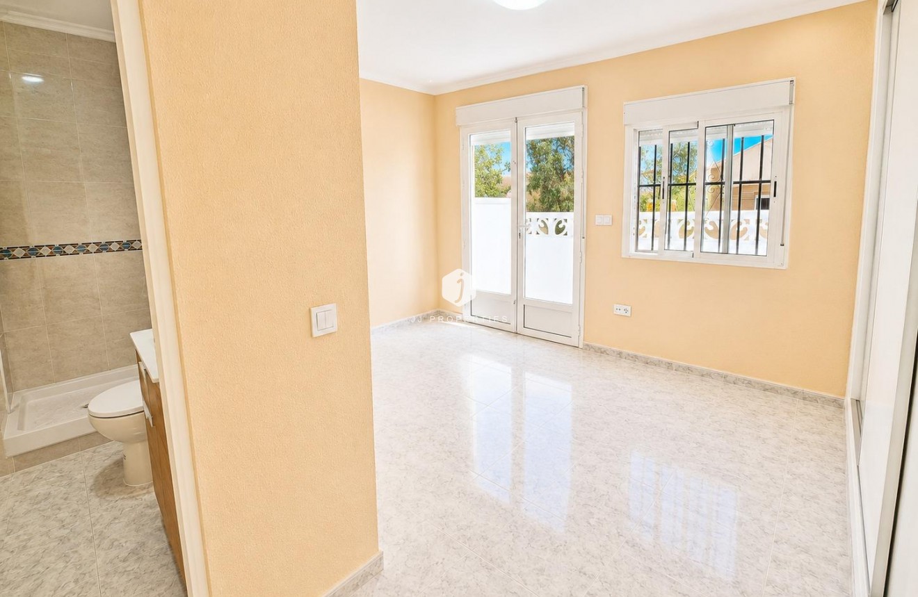 Tweedehands - Chalet -
San Fulgencio - La Marina