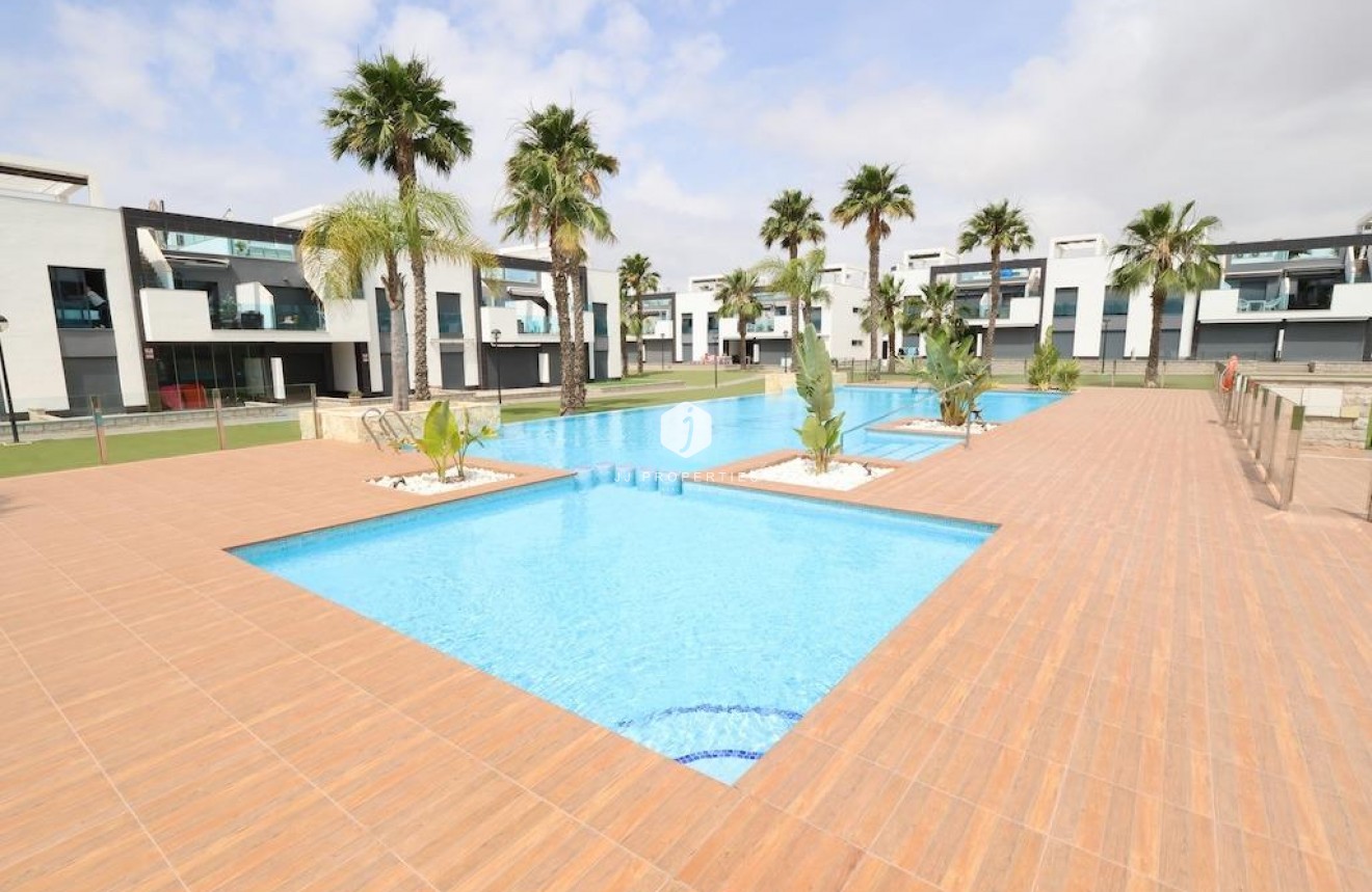 Resale - Bungalow -
Guardamar del Segura - Costa Blanca