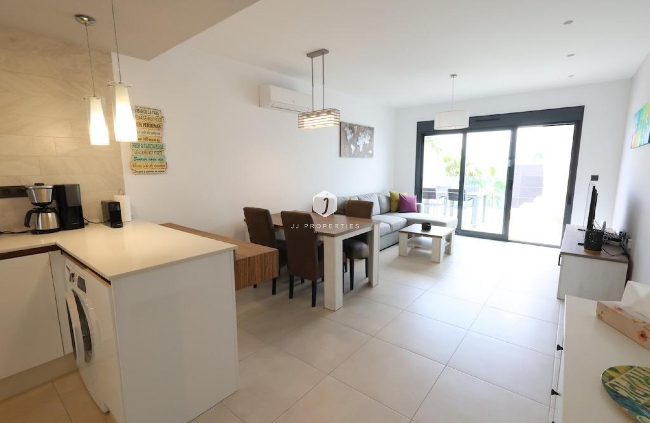 Resale - Bungalow -
Guardamar del Segura - Costa Blanca