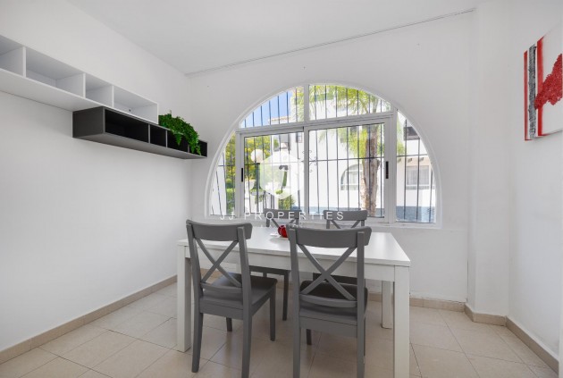 Tweedehands - Bungalow -
Torrevieja - Costa Blanca