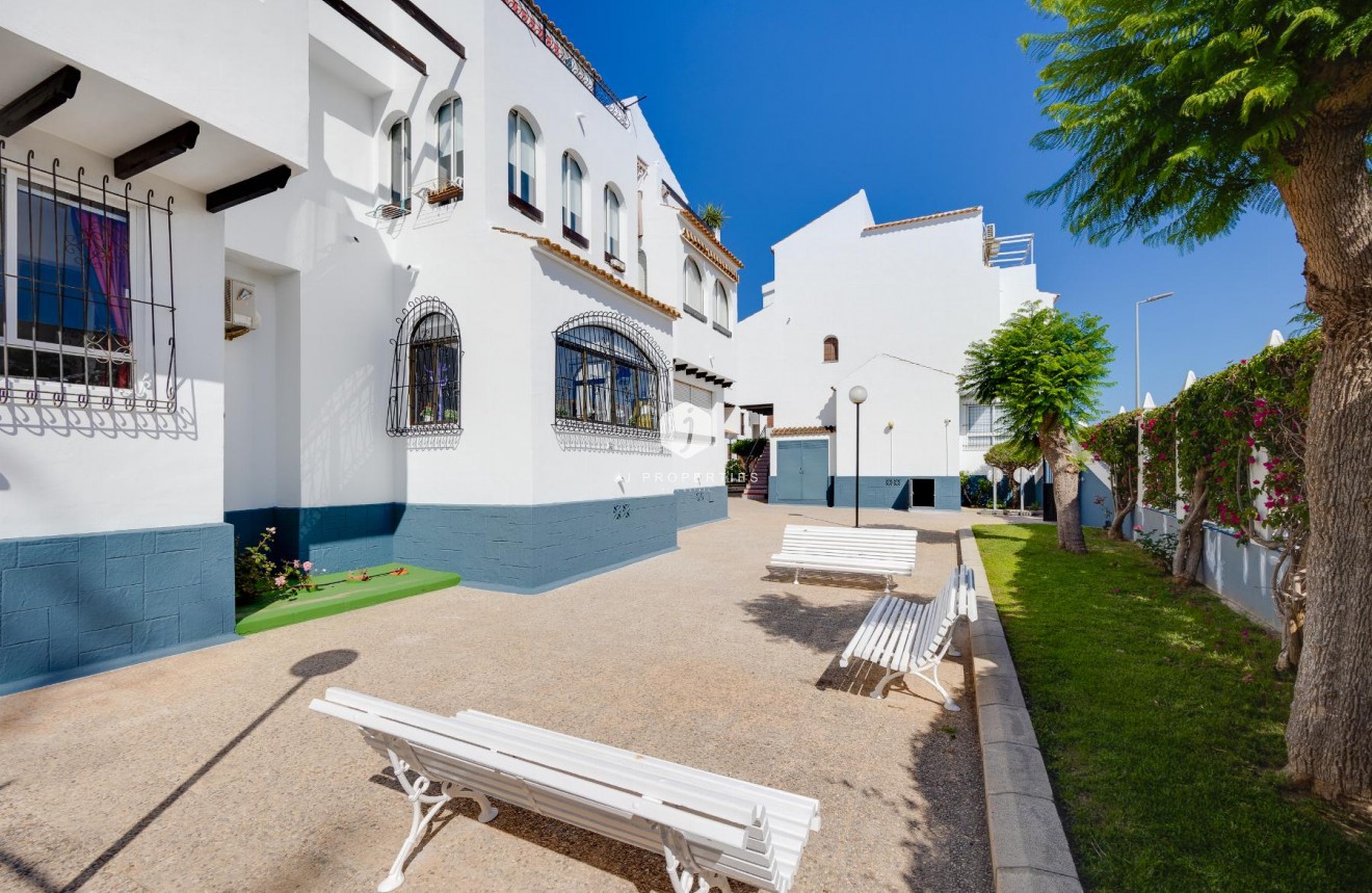 Tweedehands - Bungalow -
Torrevieja - Costa Blanca
