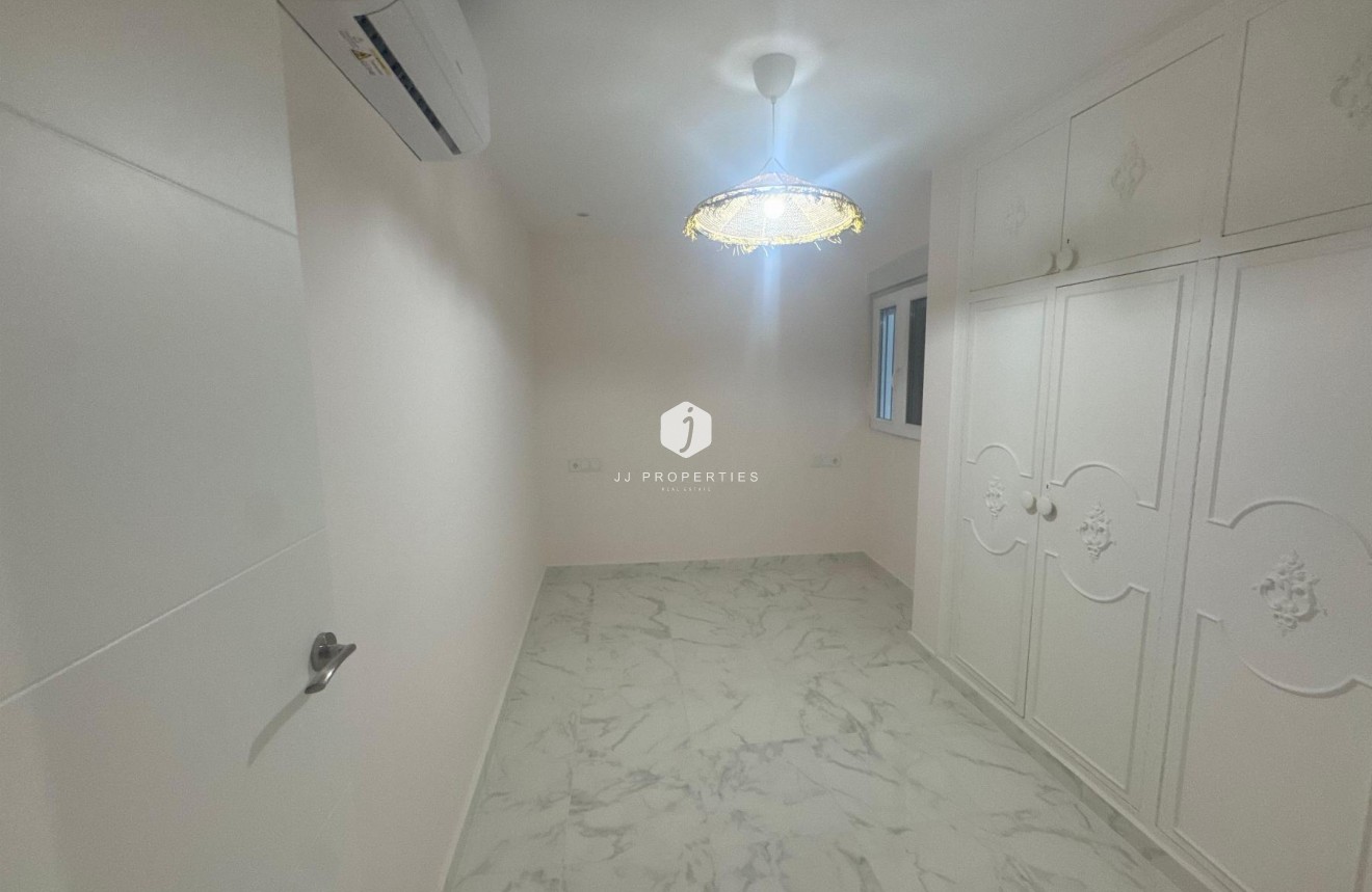 Aus zweiter Hand - Wohnung -
Torrevieja - Costa Blanca