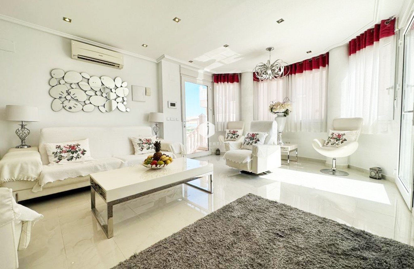 D'occasion - Villa -
San Miguel de Salinas - Inland