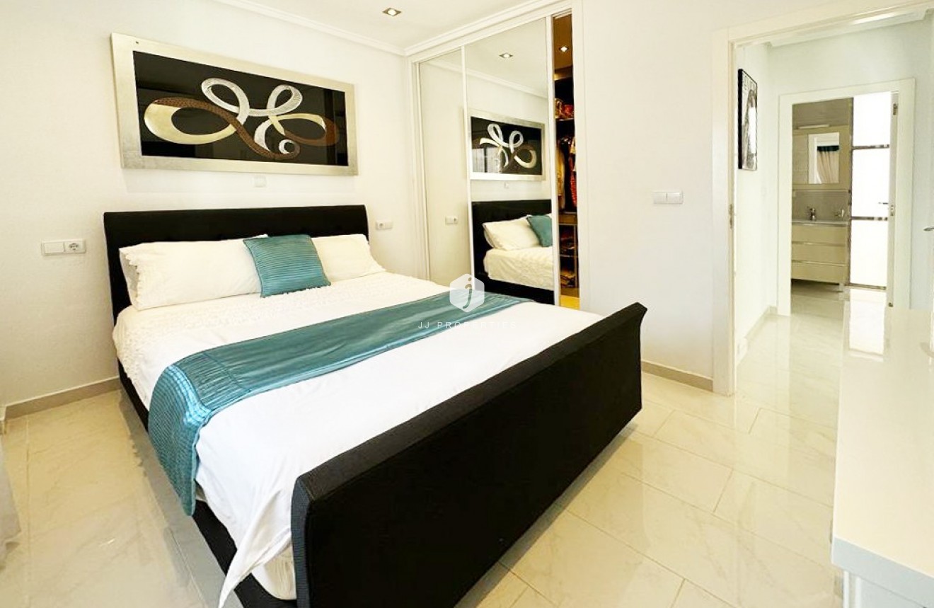 D'occasion - Villa -
San Miguel de Salinas - Inland
