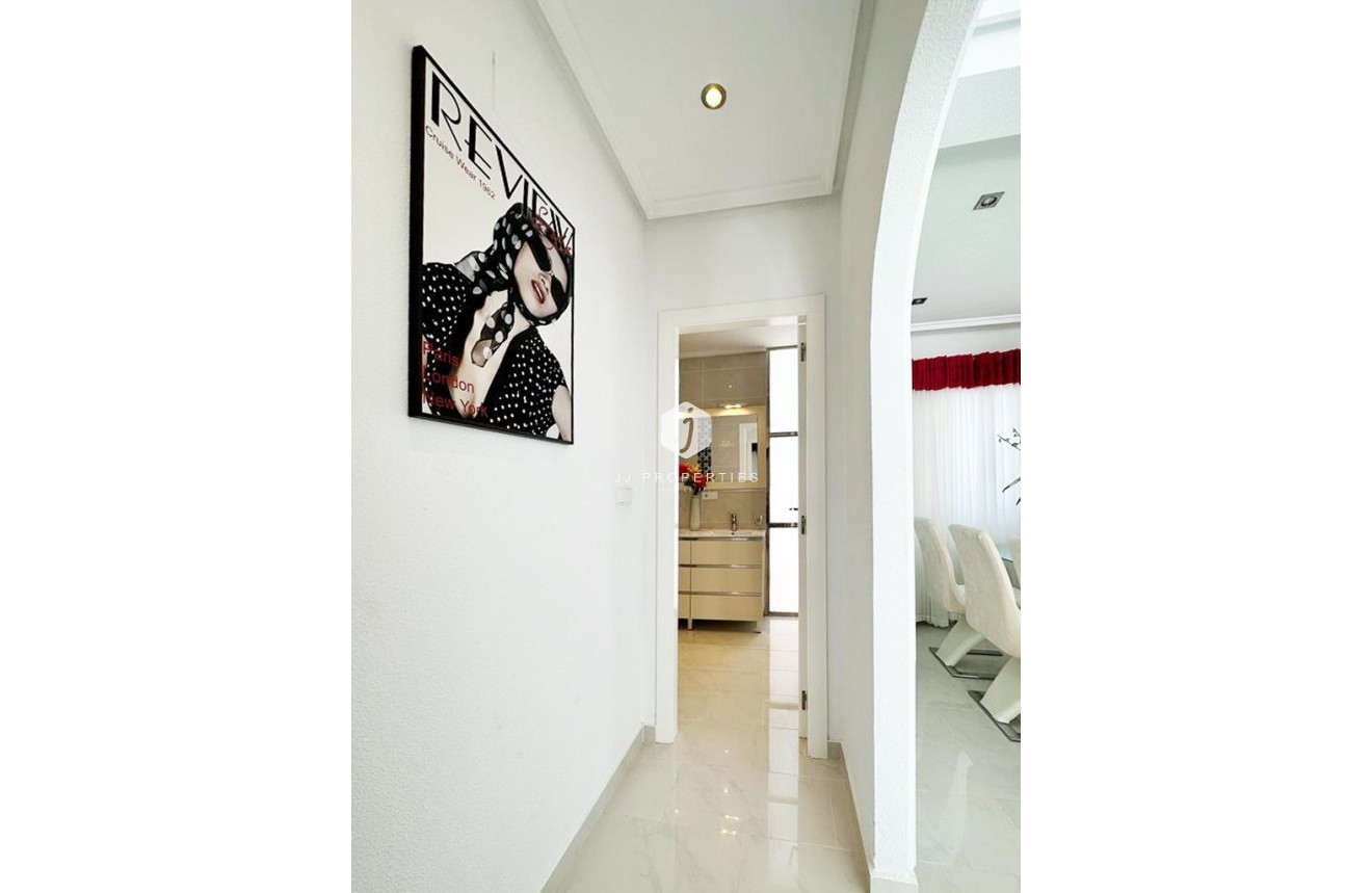 D'occasion - Villa -
San Miguel de Salinas - Inland